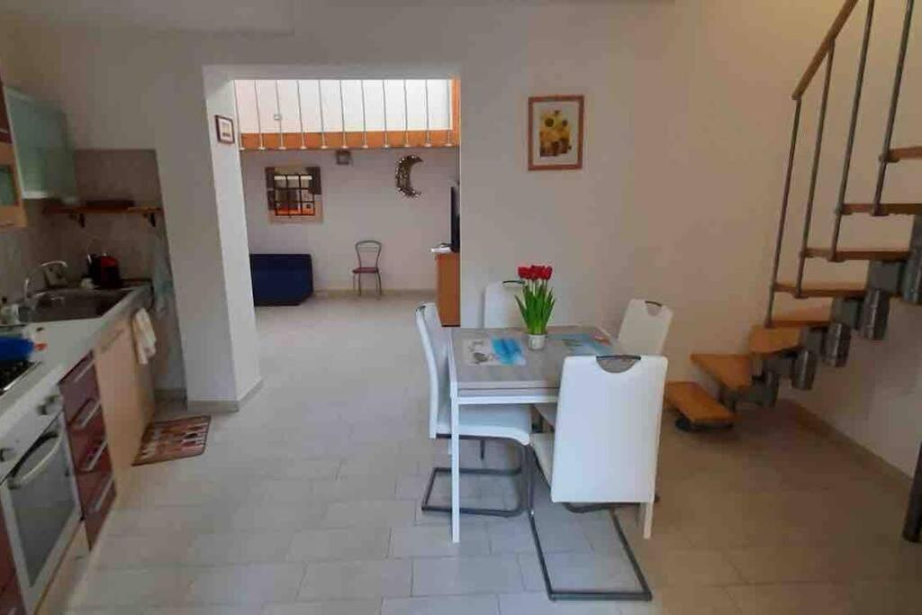 Stylish Loft Trivano Cagliari 2 Beds/2 Bath Εξωτερικό φωτογραφία